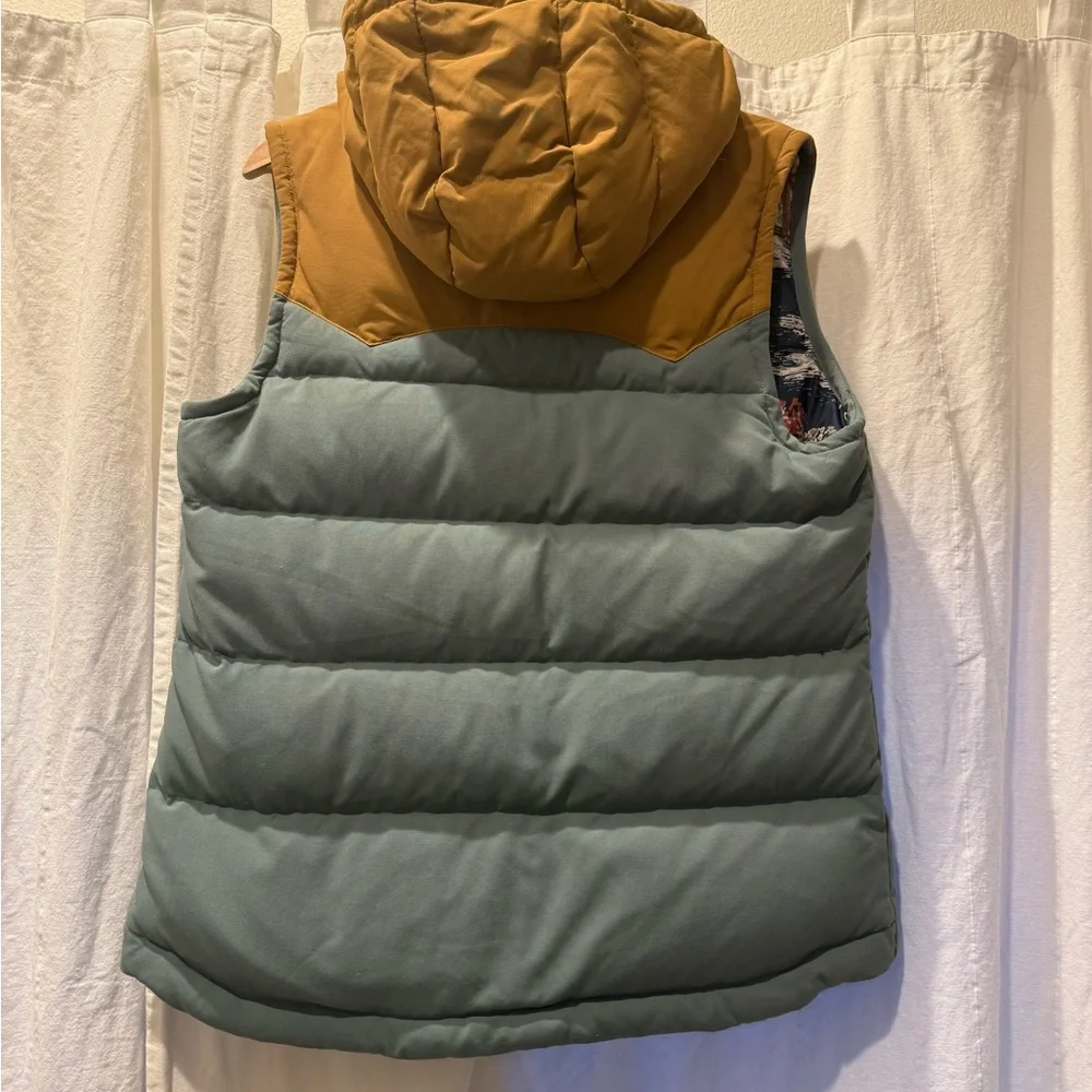 Patagonia Women's Bivy Hooded Vest in Blue and Brown - Size Large - Picture 5 of 5